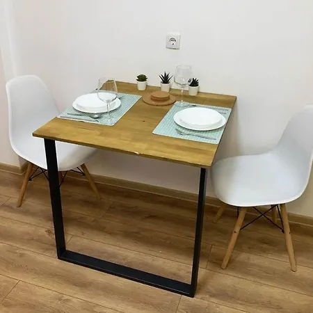 Cozy & Fully Equipped In The Heart Of Downtown And Next To Kalemegdan Lägenhet *