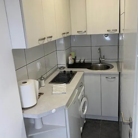 Cozy & Fully Equipped In The Heart Of Downtown And Next To Kalemegdan